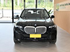 Photo of the vehicle BMW X5