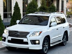 Photo of the vehicle Lexus LX