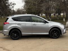 Сүрөт унаа Toyota RAV4