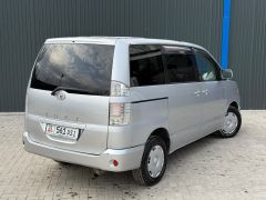 Фото авто Toyota Voxy