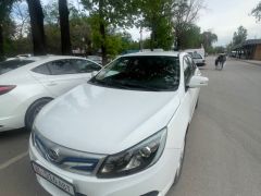 Photo of the vehicle BYD E5