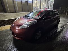 Фото авто Nissan Leaf