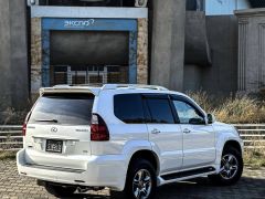 Photo of the vehicle Lexus GX