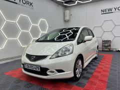 Фото авто Honda Fit