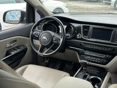 Сүрөт унаа Kia Carnival