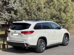 Сүрөт унаа Toyota Highlander