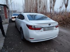 Photo of the vehicle Lexus ES