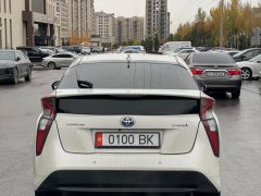 Сүрөт унаа Toyota Prius