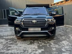 Photo of the vehicle Toyota Land Cruiser