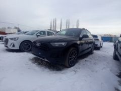 Photo of the vehicle Audi Q5