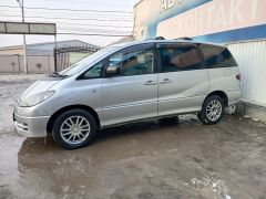 Фото авто Toyota Estima