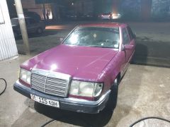 Photo of the vehicle Mercedes-Benz W124