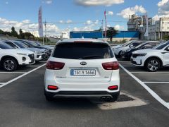 Сүрөт унаа Kia Sorento