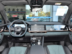 Photo of the vehicle Geely Xingyue L