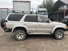 Photo of the vehicle Toyota Hilux Surf