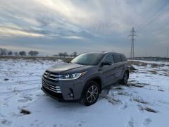 Сүрөт унаа Toyota Highlander