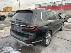 Фото авто BMW X7