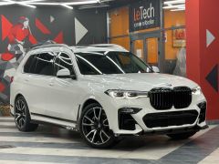 Photo of the vehicle BMW X7