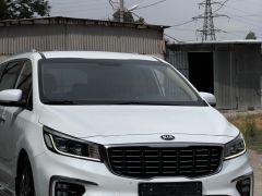 Фото авто Kia Carnival