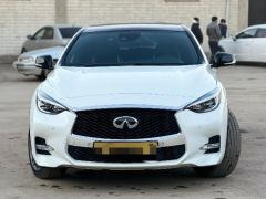 Фото авто Infiniti Q30