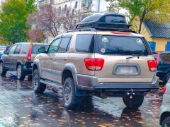 Сүрөт унаа Toyota Sequoia