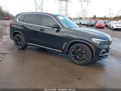 Photo of the vehicle BMW X5