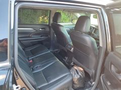 Photo of the vehicle Toyota Highlander