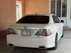 Фото авто Toyota Crown