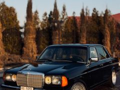 Photo of the vehicle Mercedes-Benz W123