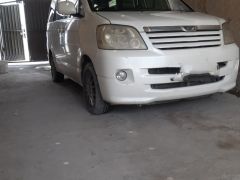 Фото авто Toyota Noah