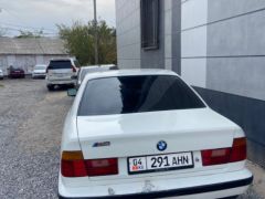 Photo of the vehicle BMW 5 Series