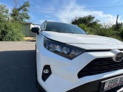 Сүрөт унаа Toyota RAV4