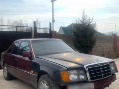 Сүрөт унаа Mercedes-Benz W124