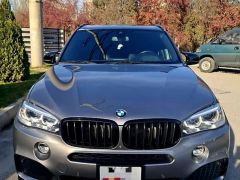 Photo of the vehicle BMW X5