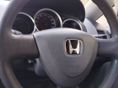 Фото авто Honda Fit