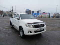 Сүрөт унаа Toyota Hilux