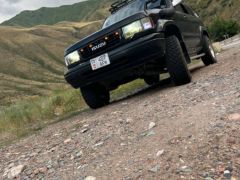 Сүрөт унаа Isuzu Bighorn