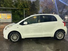 Сүрөт унаа Toyota Vitz