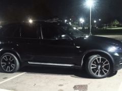 Photo of the vehicle BMW X5