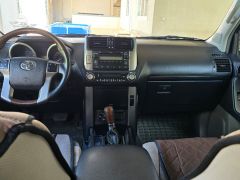 Сүрөт унаа Toyota Land Cruiser Prado