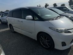 Photo of the vehicle Toyota Estima