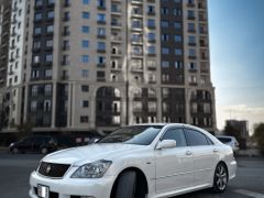 Сүрөт унаа Toyota Crown