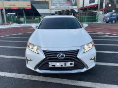 Photo of the vehicle Lexus ES