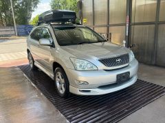 Сүрөт унаа Toyota Harrier