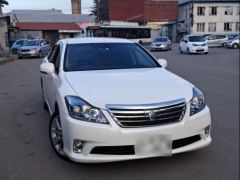 Сүрөт унаа Toyota Crown