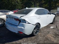 Photo of the vehicle Lexus IS