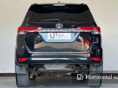 Сүрөт унаа Toyota Fortuner