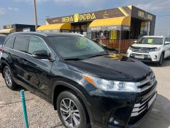 Сүрөт унаа Toyota Highlander