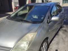 Фото авто Toyota Prius