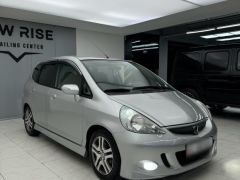 Photo of the vehicle Honda Jazz